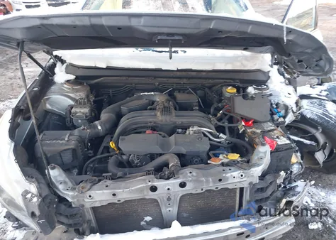 2015 Subaru Legacy 2.5I Premium z USA, uszkodzony, nr VIN 4S3BNAC63F3019021